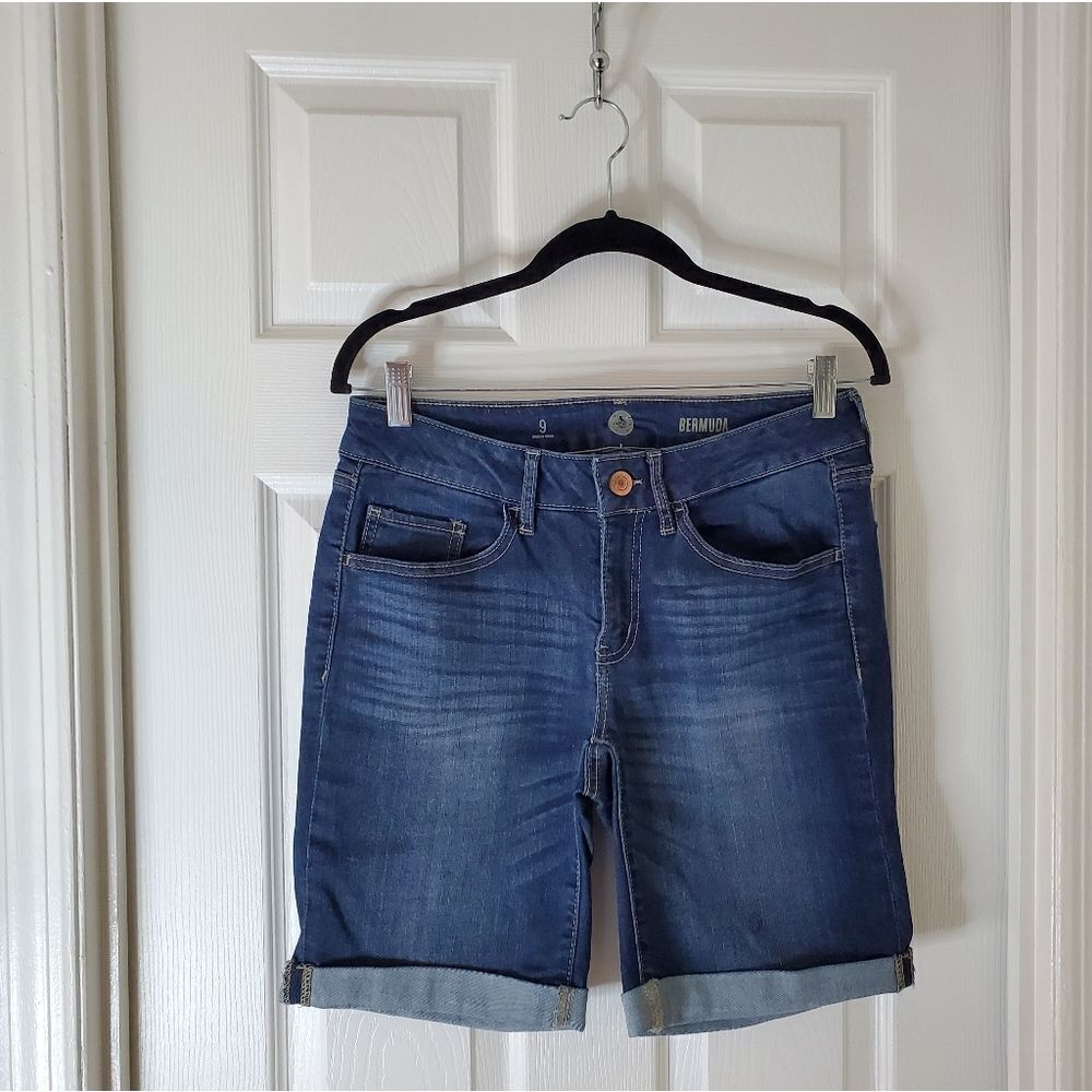 🇺🇸Cute Jean Shorts Size 9 - Picture 3 of 7